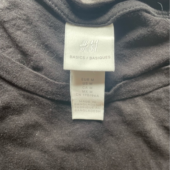 black round neck blouse - Picture 3 of 3